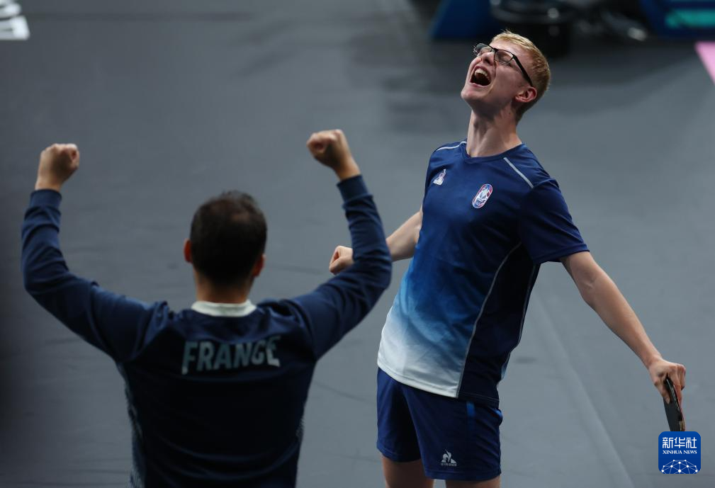 使得比赛在 使得比赛在