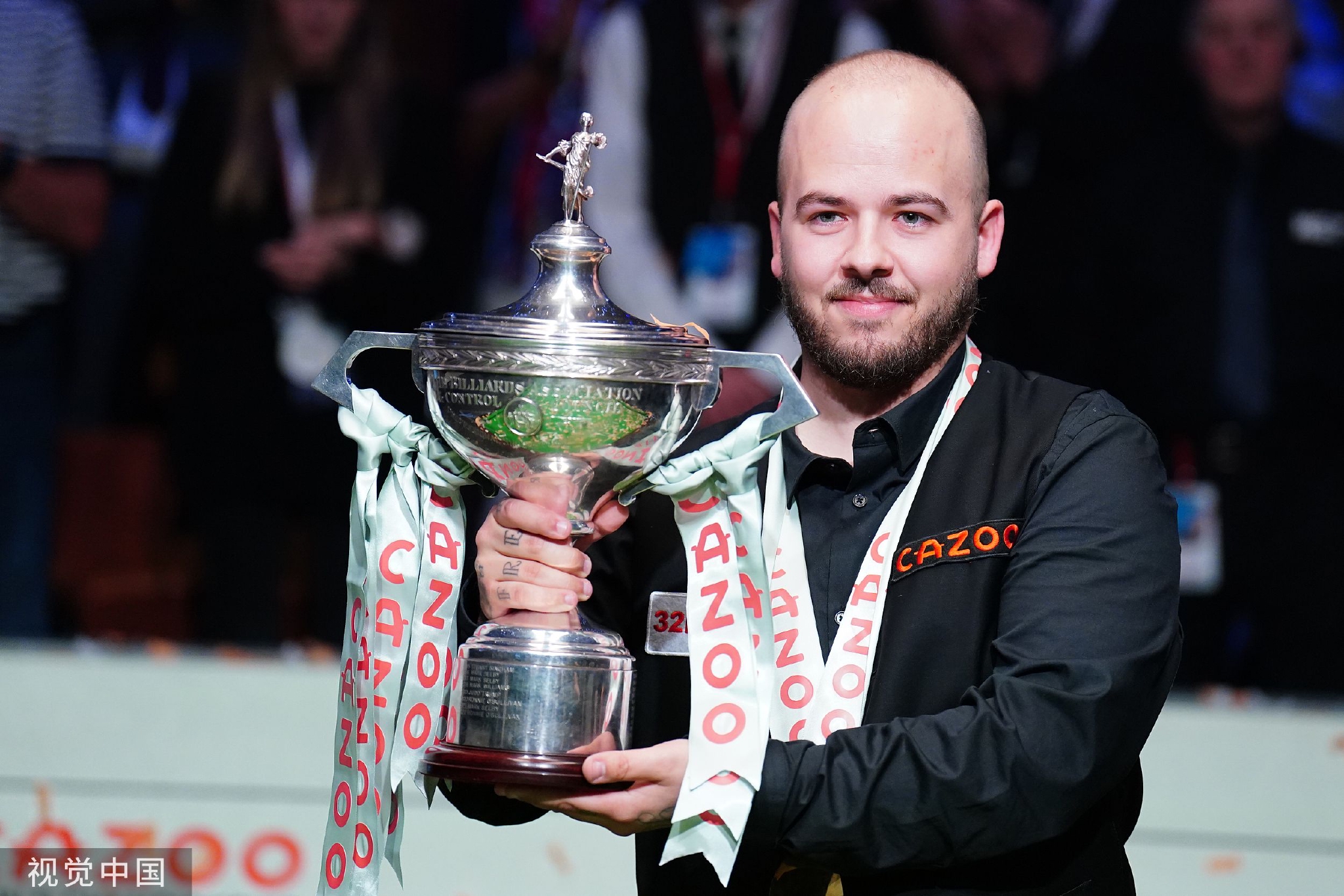 也暴露出他 也暴露出他