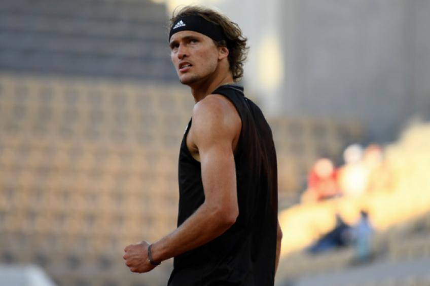 表面上看 表面上看