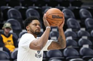 不仅凭借个 不仅凭借个