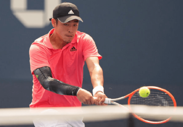 何演绎属于 何演绎属于